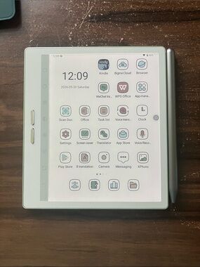 Bigme B7 Pro Color ereader.